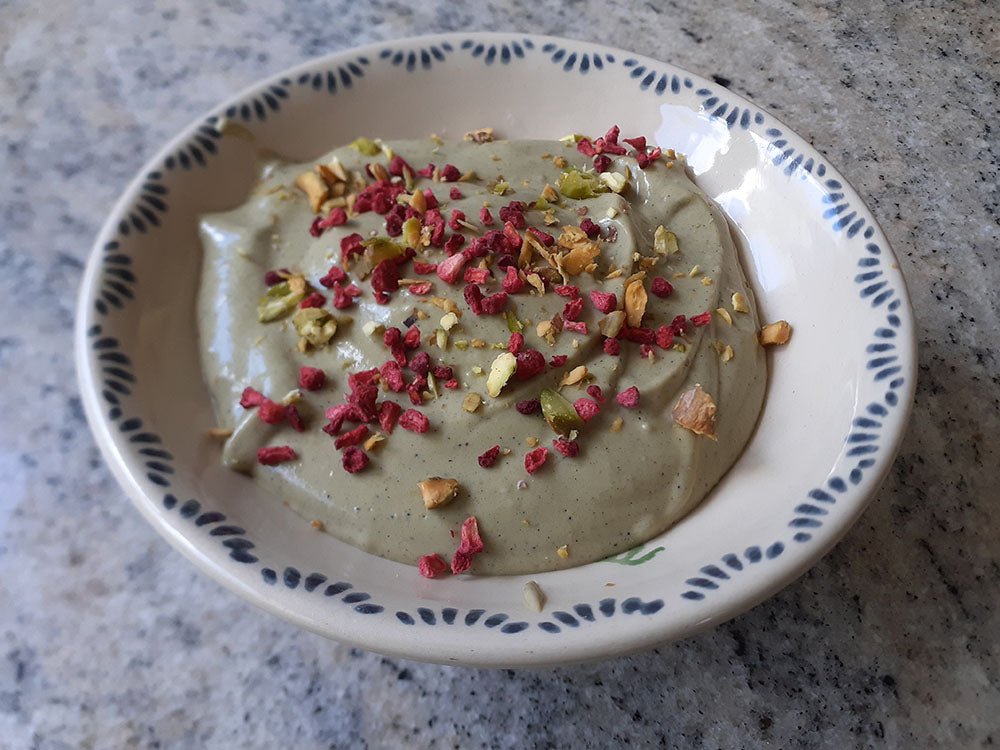 AVOCADO PUDDING & SMOOTHIE BOWL