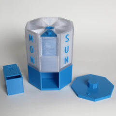 7-Day Tablet & Capsule Dispenser – Lake Blue