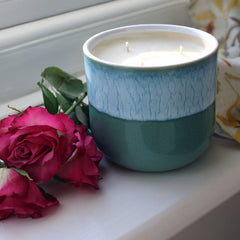 Hayes & White Wild Rosarium Essential Oil Candle | Luxury Ceramic Pot – Green | 500g | Rose & Geranium | Soy Wax